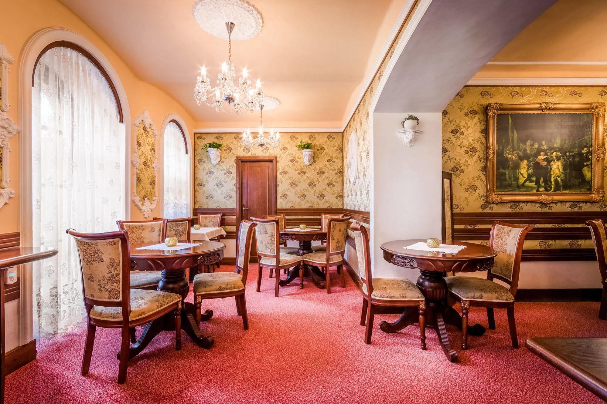 Parkhotel Hotel 4*